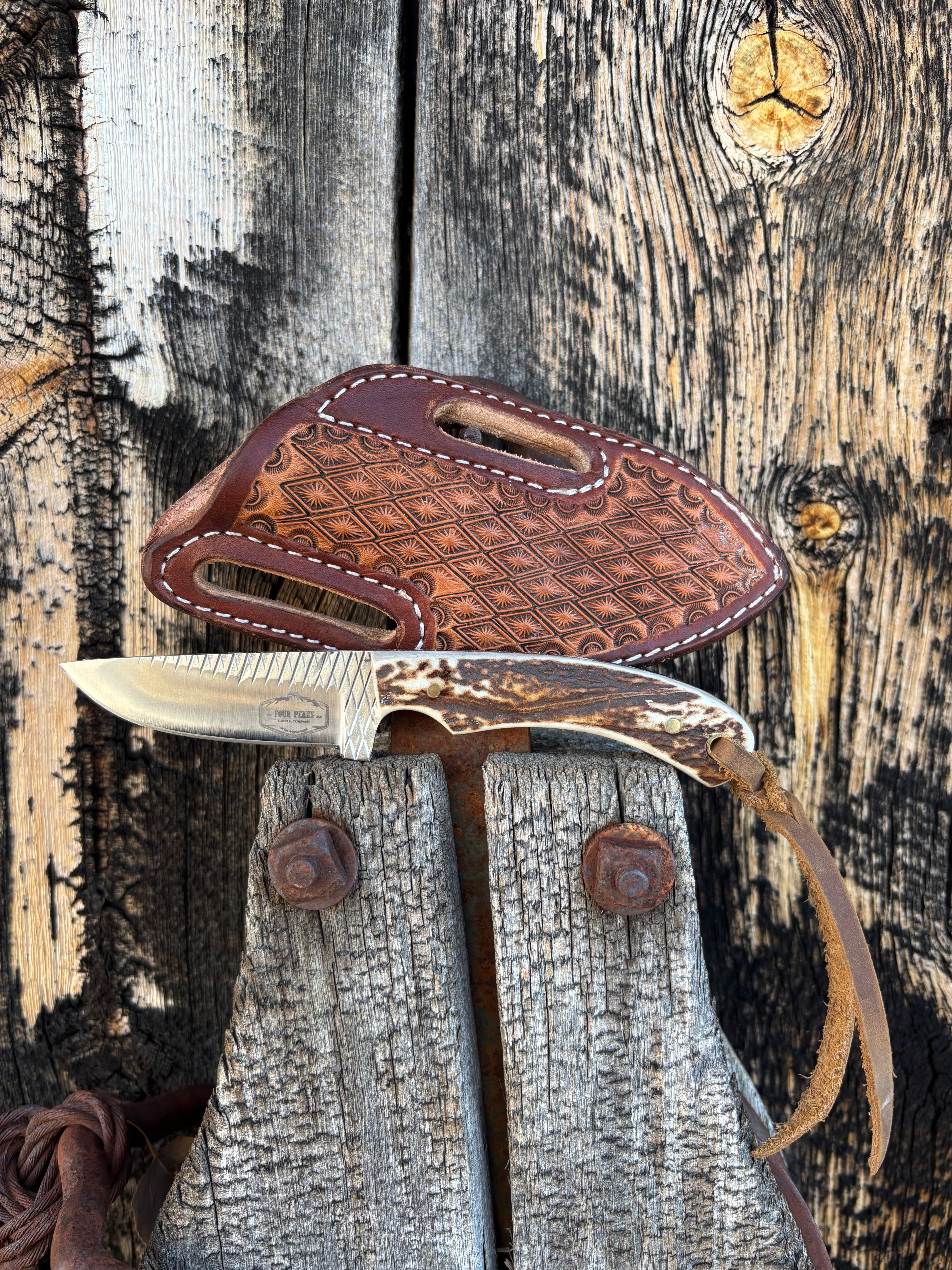 ひ*し様 cocNo.4ネガティブグリッパー ローレット　カット加工 Knife & Sheath – Four Peaks Cattle Company